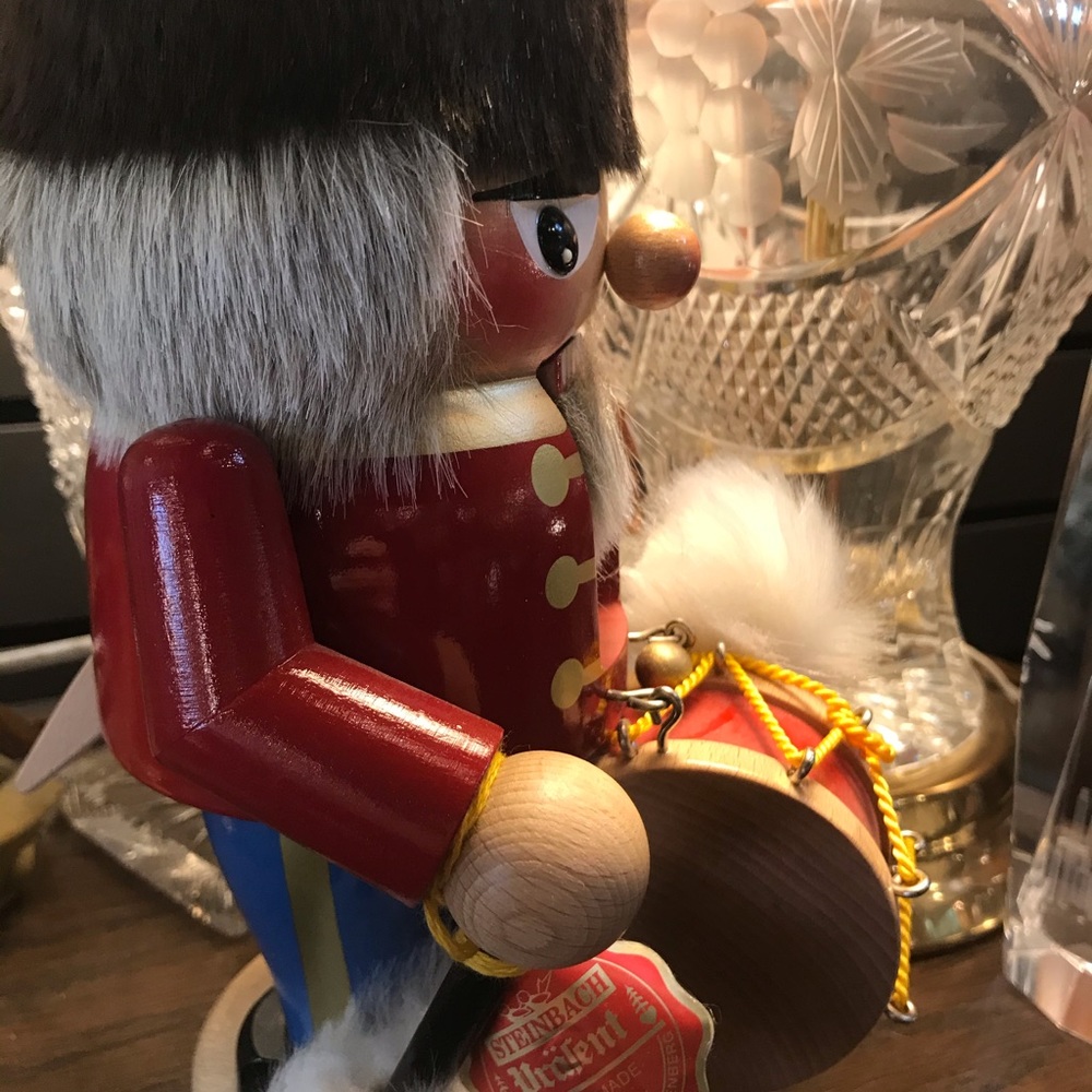 Steinbach Drumming Nutcracker - image 4